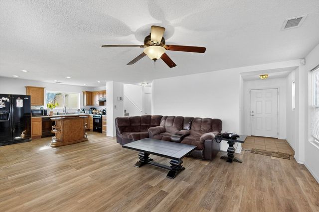 2916 Gault Trail SW, Albuquerque, NM 87121