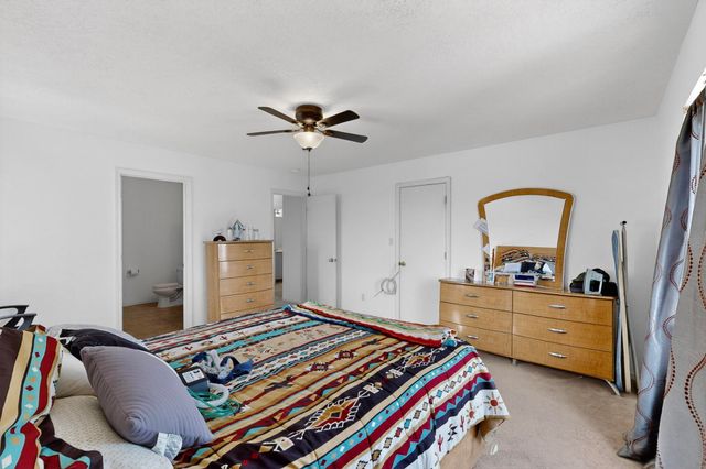 2916 Gault Trail SW, Albuquerque, NM 87121