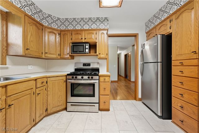 8271 Pheasant Avenue NW, North Canton, OH 44720