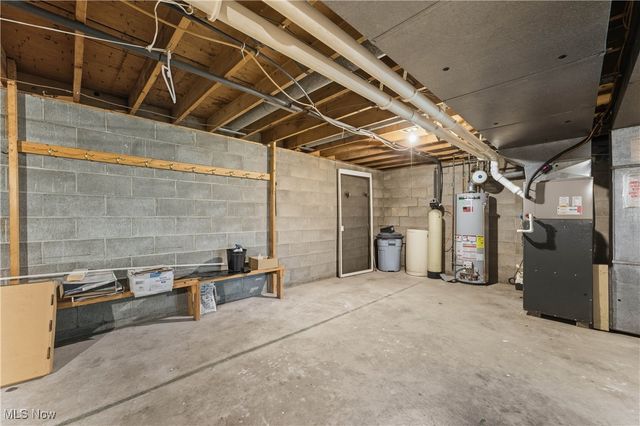 8271 Pheasant Avenue NW, North Canton, OH 44720