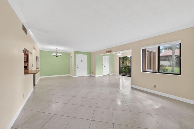 526 Shady Pine Way C1, Greenacres, FL 33415