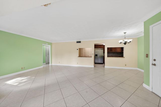 526 Shady Pine Way C1, Greenacres, FL 33415