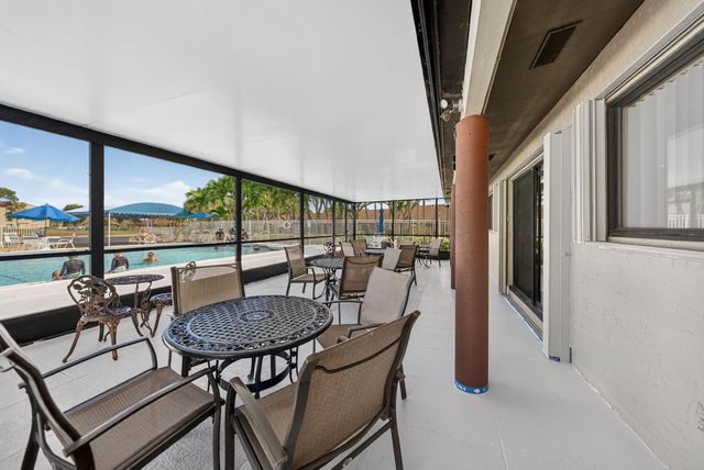 526 Shady Pine Way C1, Greenacres, FL 33415