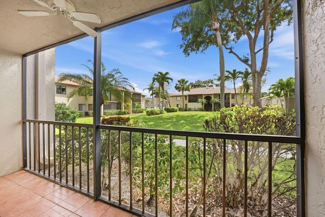 526 Shady Pine Way C1, Greenacres, FL 33415