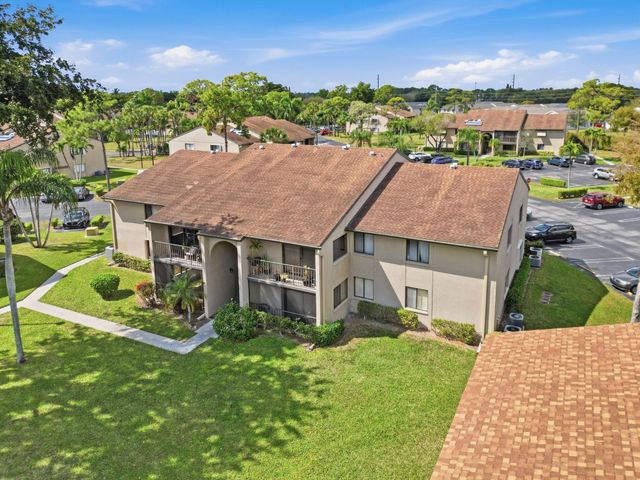 526 Shady Pine Way C1, Greenacres, FL 33415