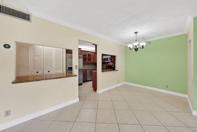 526 Shady Pine Way C1, Greenacres, FL 33415