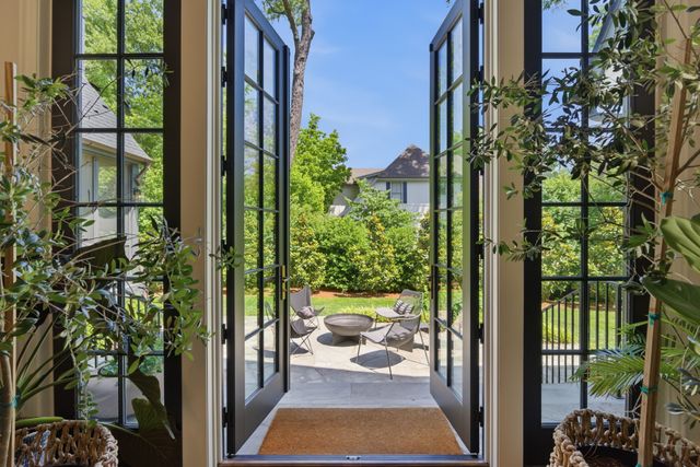 1138 Brookmeade Dr, Nashville, TN 37204