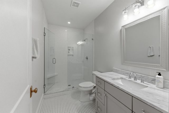 1138 Brookmeade Dr, Nashville, TN 37204