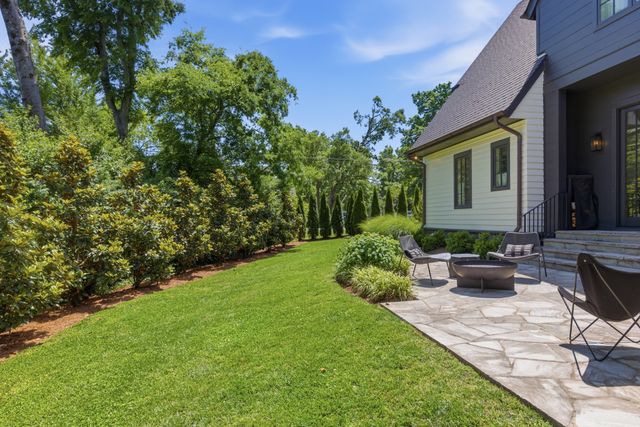 1138 Brookmeade Dr, Nashville, TN 37204