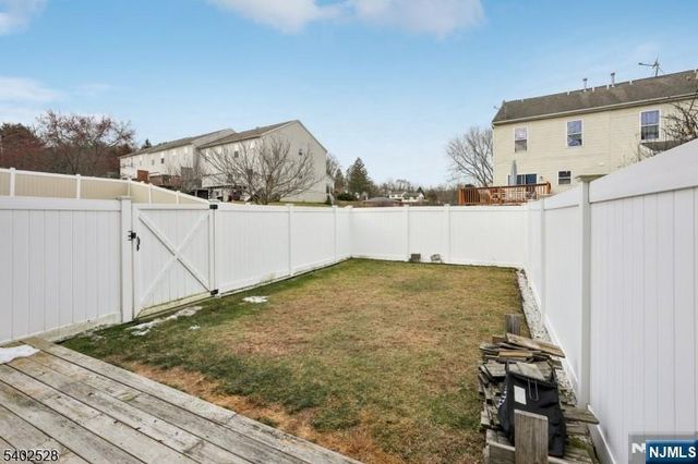 15 Lakeview Terrace, Sussex, NJ 07461