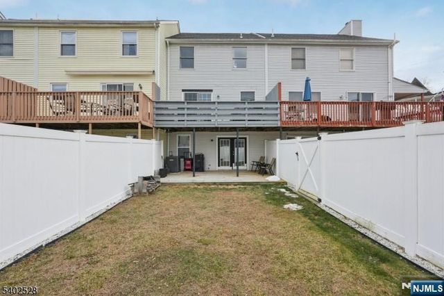 15 Lakeview Terrace, Sussex, NJ 07461