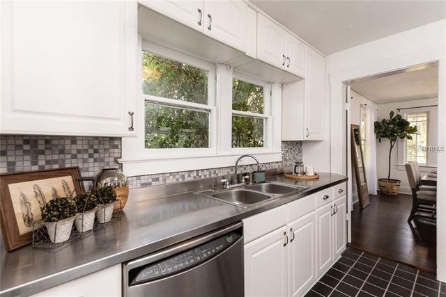 1111 E PATTERSON STREET, Tampa, FL 33604