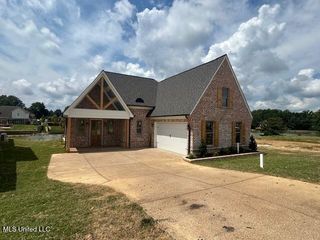 1655 Ryker Road, Southaven, MS 38671