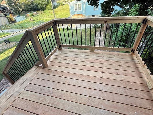 219 N 12th Street, Atchison, KS 66002