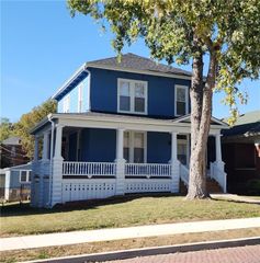 219 N 12th Street, Atchison, KS 66002