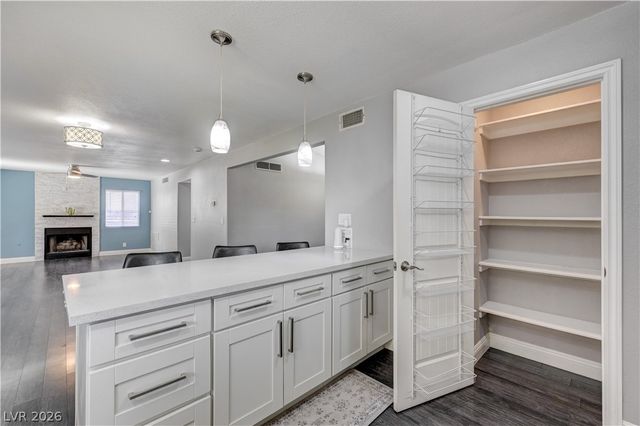 4377 Hallendale Drive, Las Vegas, NV 89147