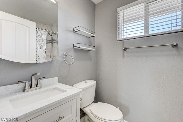 4377 Hallendale Drive, Las Vegas, NV 89147