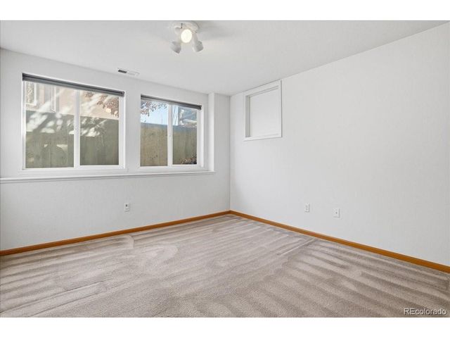 7012 Johnson Cir, Niwot, CO 80503