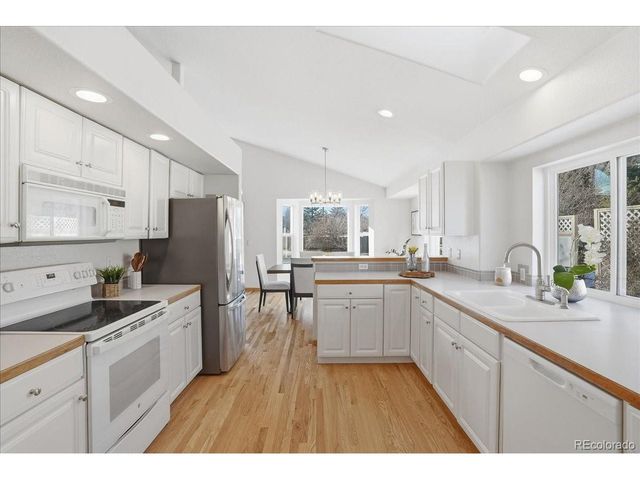 7012 Johnson Cir, Niwot, CO 80503