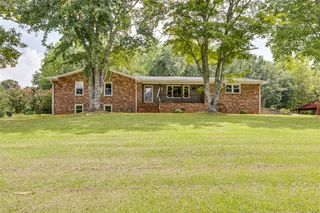 329 Wash Lesley Road, Pickens, SC 29671