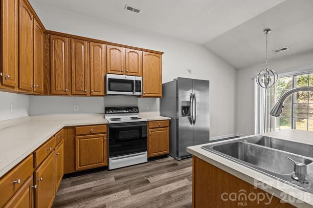 11228 Dickie Ross Road, Charlotte, NC 28277