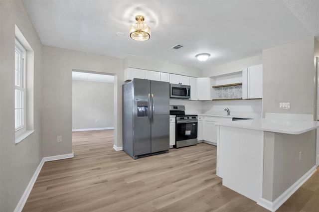 112 AMY CIRCLE, Lakeland, FL 33809
