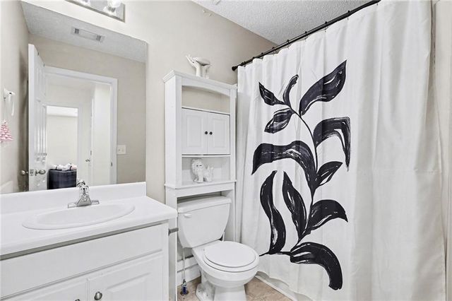 1133 Bradford Park Drive, Auburn, GA 30011