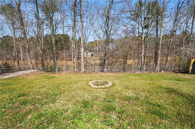 1133 Bradford Park Drive, Auburn, GA 30011