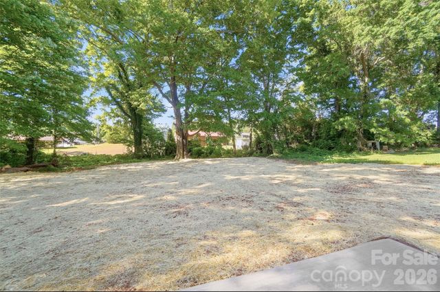 2507 Pacer Lane, Statesville, NC 28677