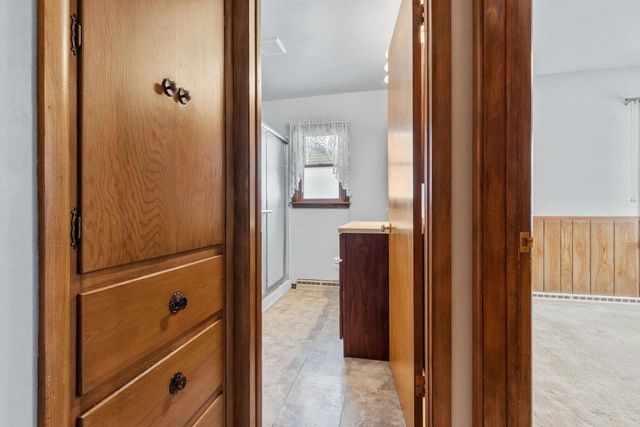 1673 JUNIPER DRIVE, Green Bay, WI 54302