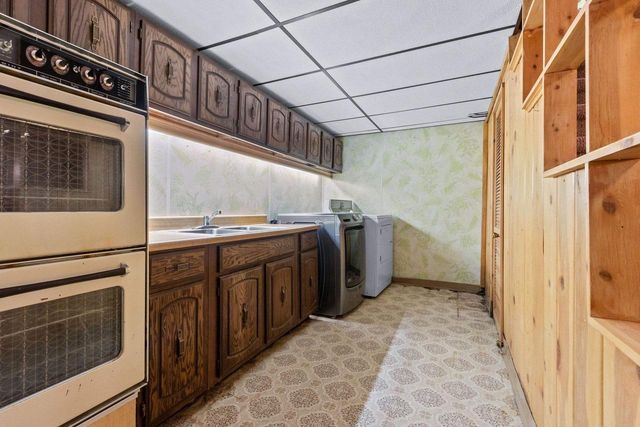 1673 JUNIPER DRIVE, Green Bay, WI 54302