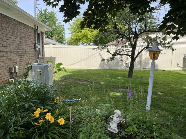 1673 JUNIPER DRIVE, Green Bay, WI 54302