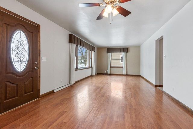 1673 JUNIPER DRIVE, Green Bay, WI 54302