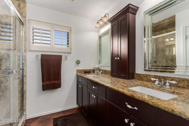 2587 E Dome Court, Green Valley, AZ 85614