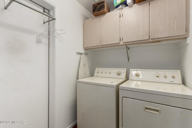 2587 E Dome Court, Green Valley, AZ 85614