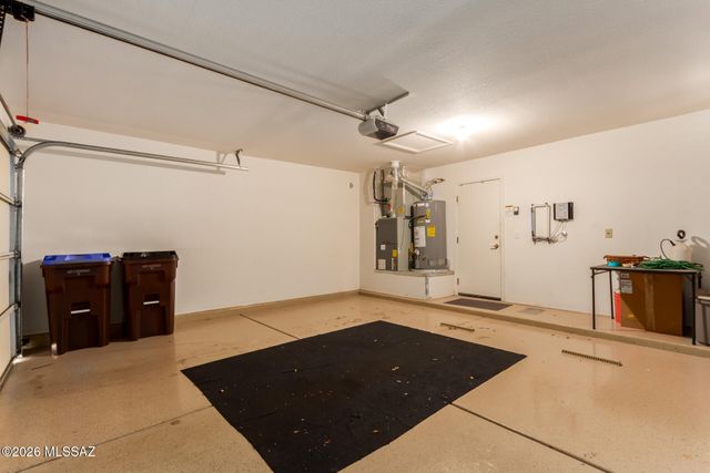 2587 E Dome Court, Green Valley, AZ 85614