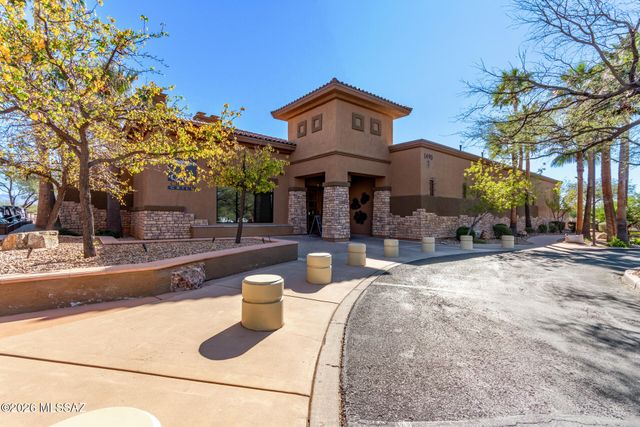 2587 E Dome Court, Green Valley, AZ 85614