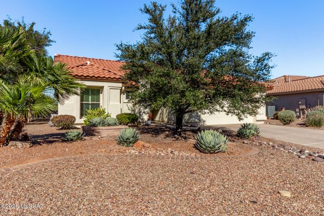 2587 E Dome Court, Green Valley, AZ 85614