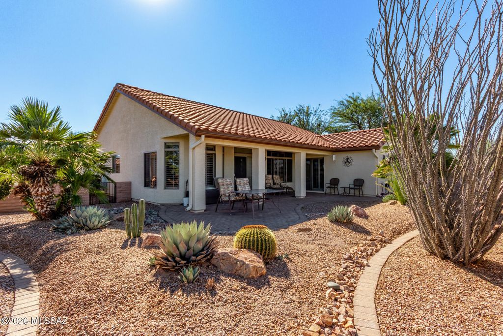 2587 E Dome Court, Green Valley, AZ 85614