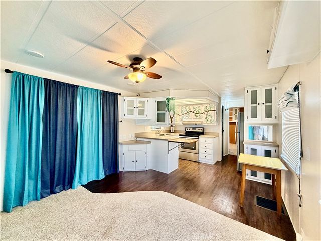 948 Acorn Drive, San Jacinto, CA 92583