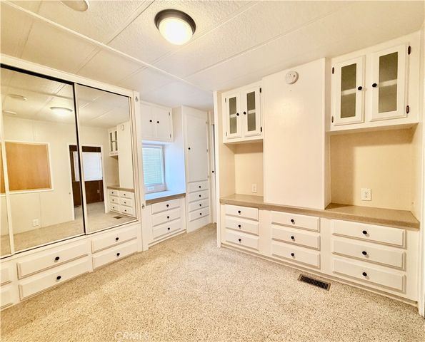 948 Acorn Drive, San Jacinto, CA 92583
