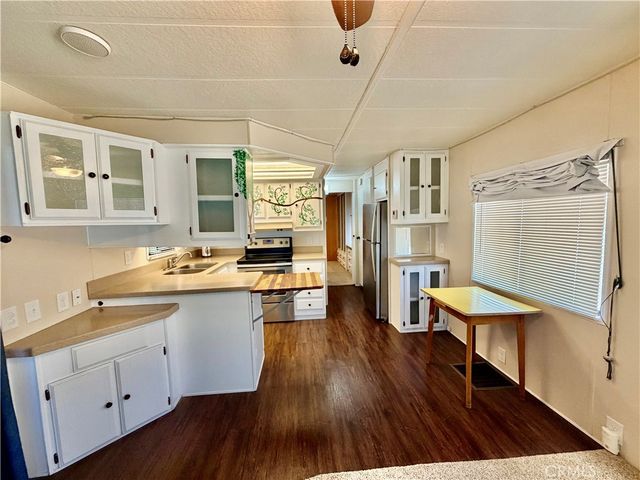 948 Acorn Drive, San Jacinto, CA 92583
