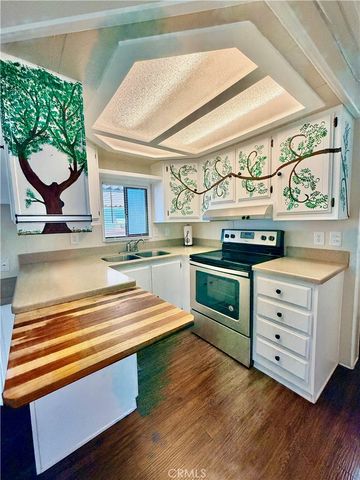 948 Acorn Drive, San Jacinto, CA 92583