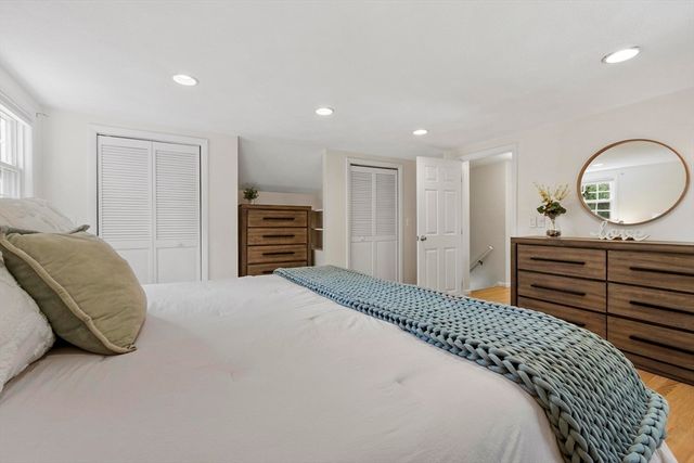 6 Edith Rd, Hudson, MA 01749