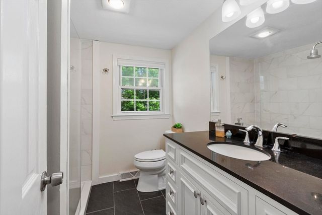6 Edith Rd, Hudson, MA 01749