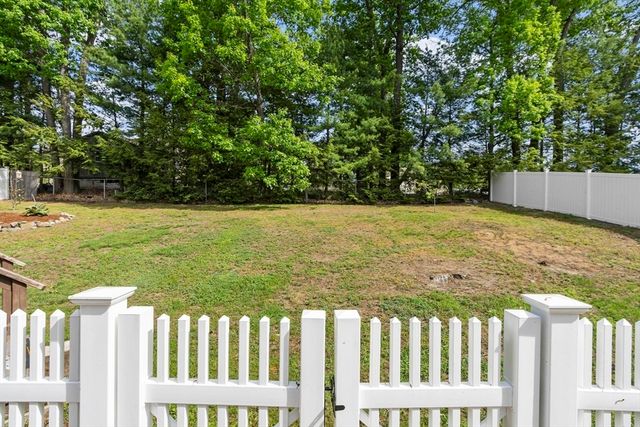 6 Edith Rd, Hudson, MA 01749