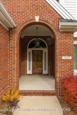 3835 River Cove Drive, Lansing, MI 48917