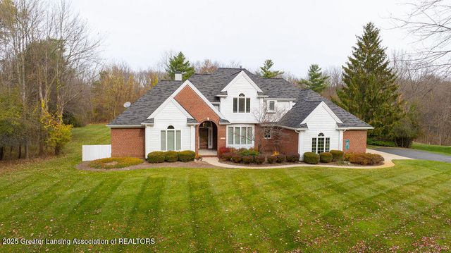 3835 River Cove Drive, Lansing, MI 48917