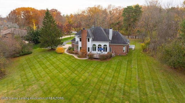 3835 River Cove Drive, Lansing, MI 48917