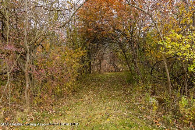 3835 River Cove Drive, Lansing, MI 48917